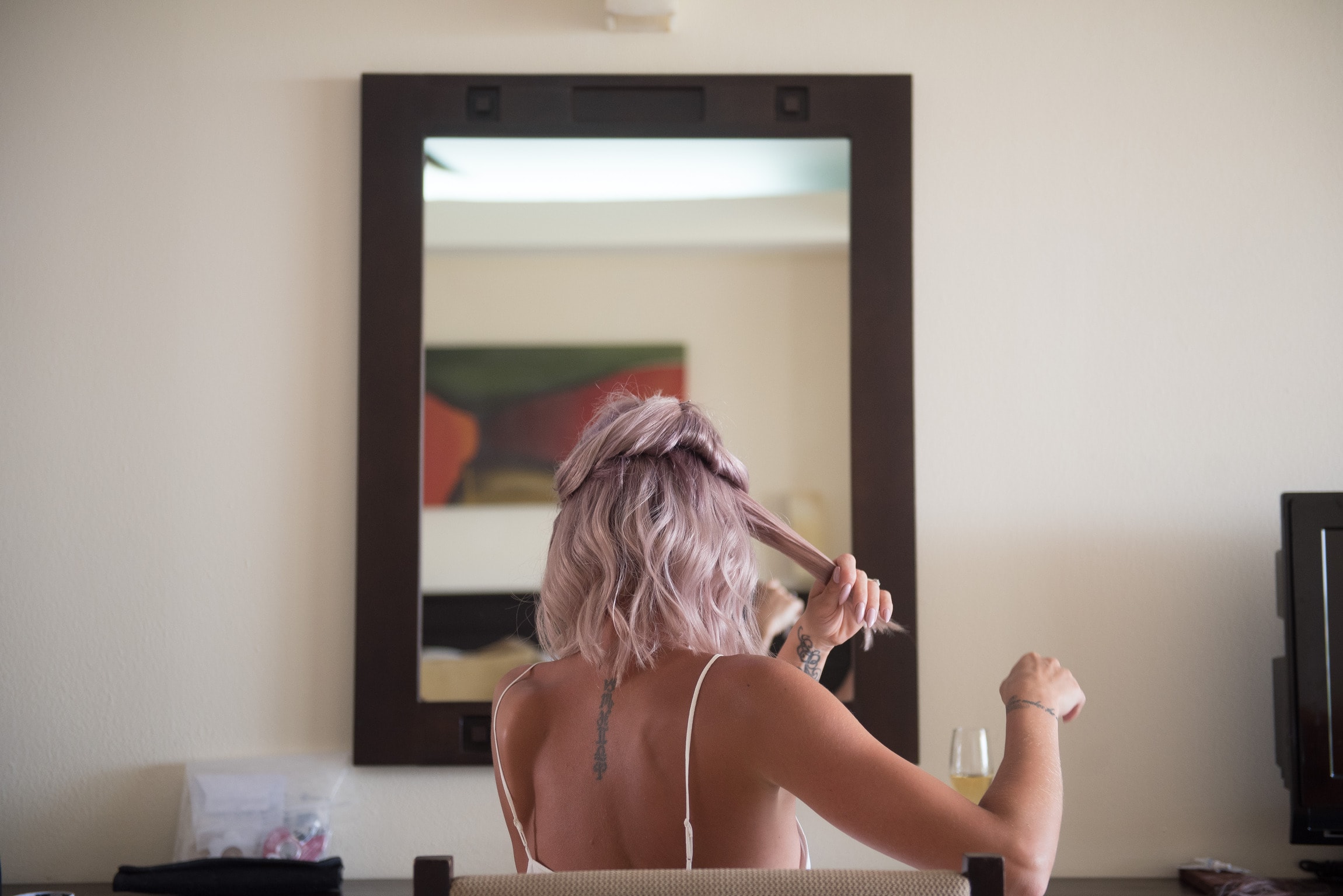 Bride Hairspraying hair 